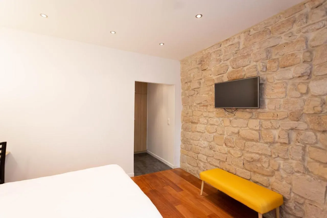 Mimosa Hotel Paris